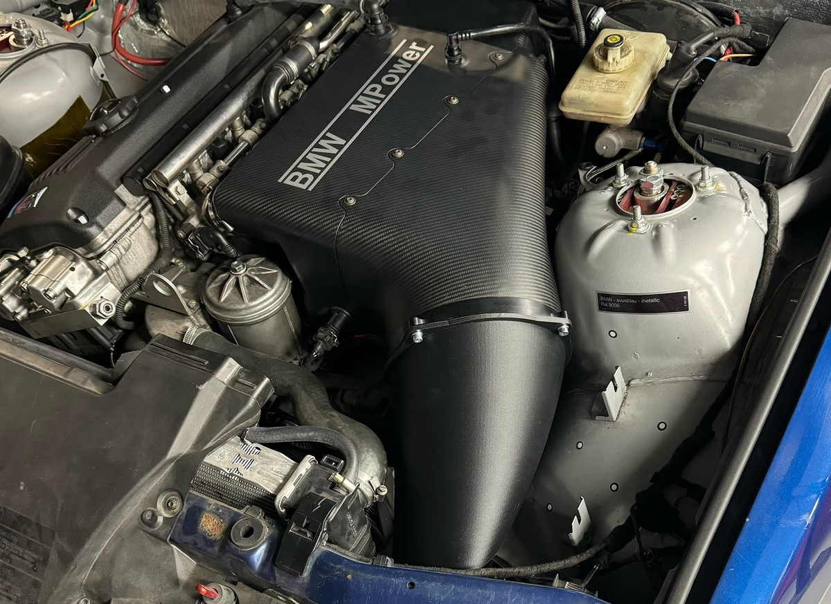 ST Trackparts BMW S54 Karbonius Carbon Airbox CSL Intake Snorkel - product image 2
