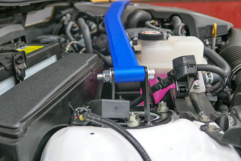 Front Strut Brace Lexus IS