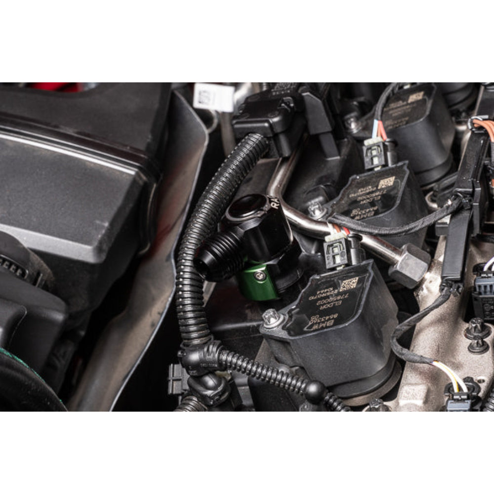 Radium Engineering V2 Quick Connect Fitting - 19mm Male to 10AN Male Straight