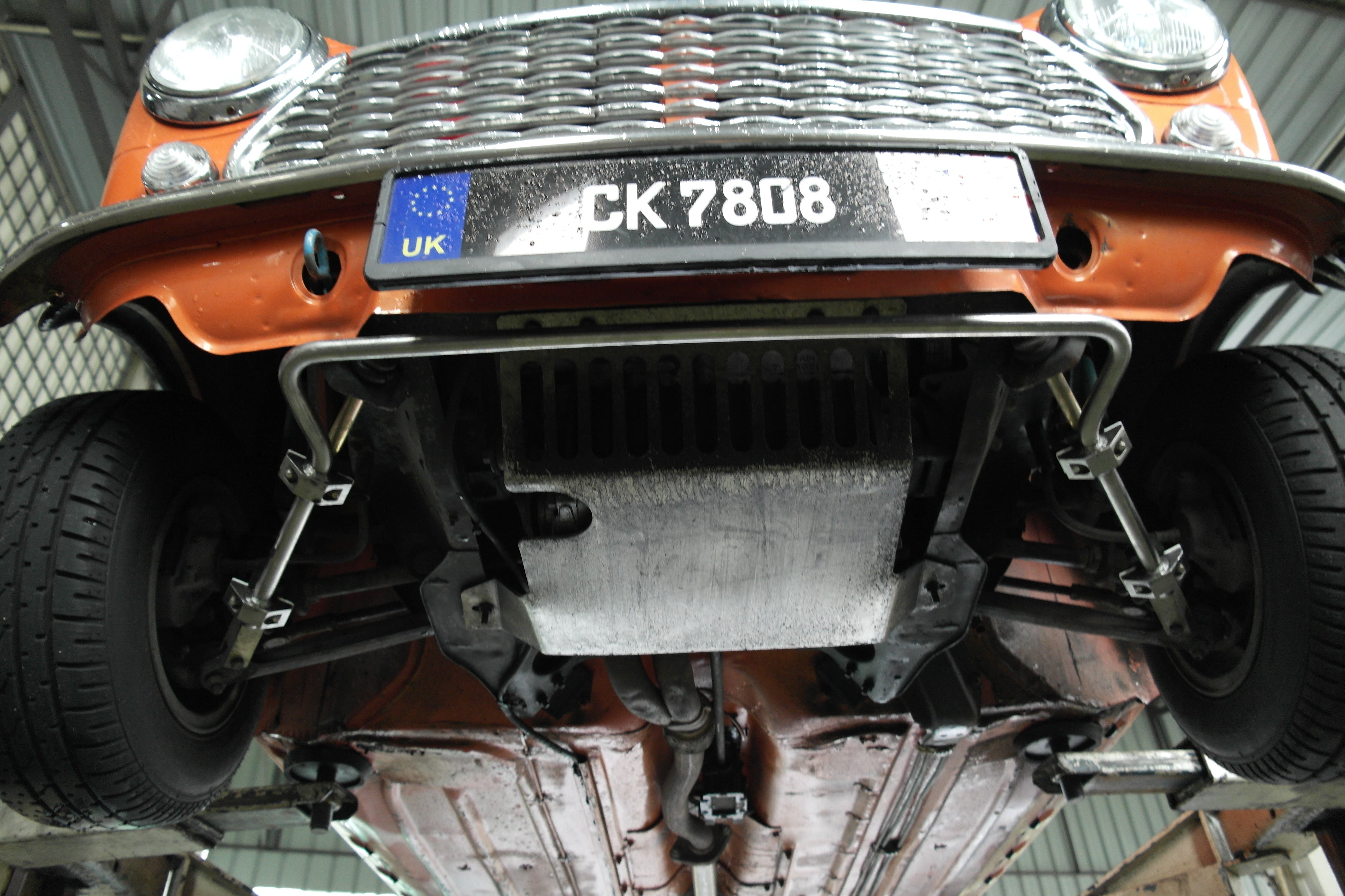 Austin / Mini Classic UltraRacing Front Sway Bar 16mm 496