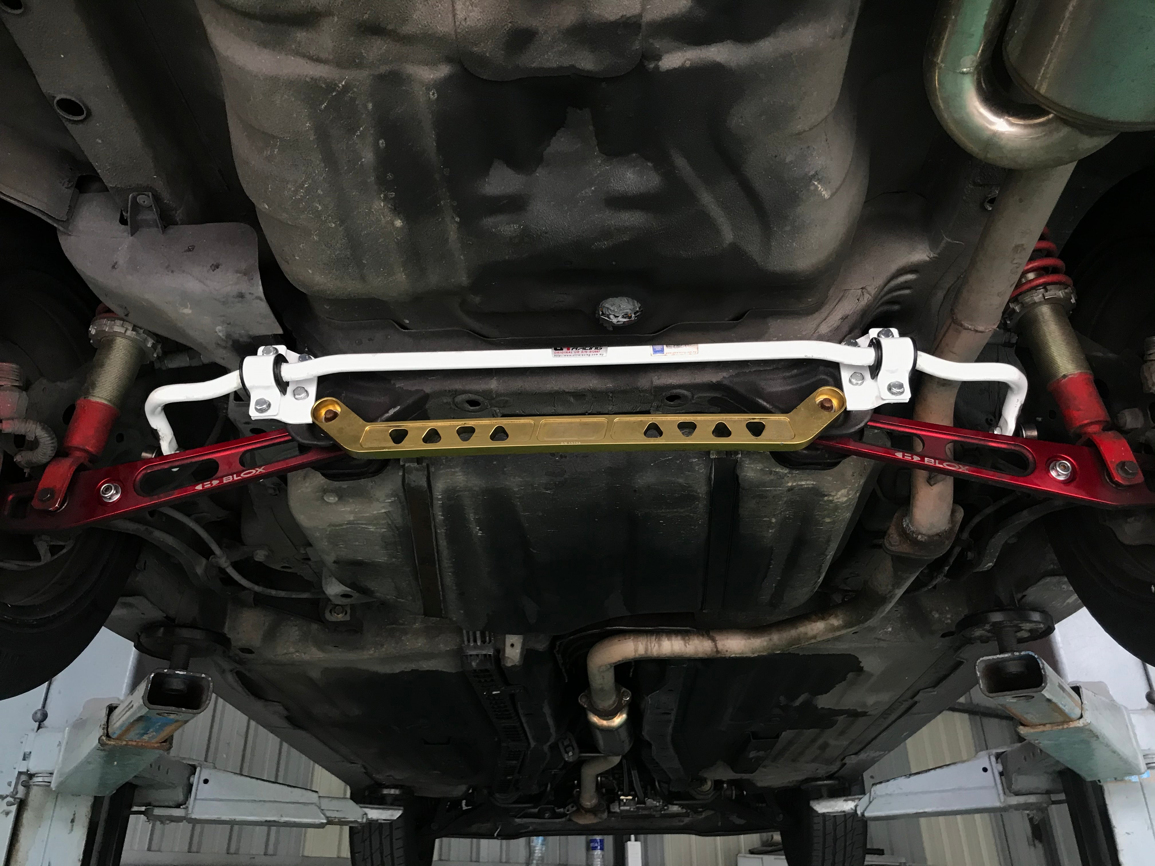 Honda Civic 96-00 EK UltraRacing Rear Sway Bar 19mm