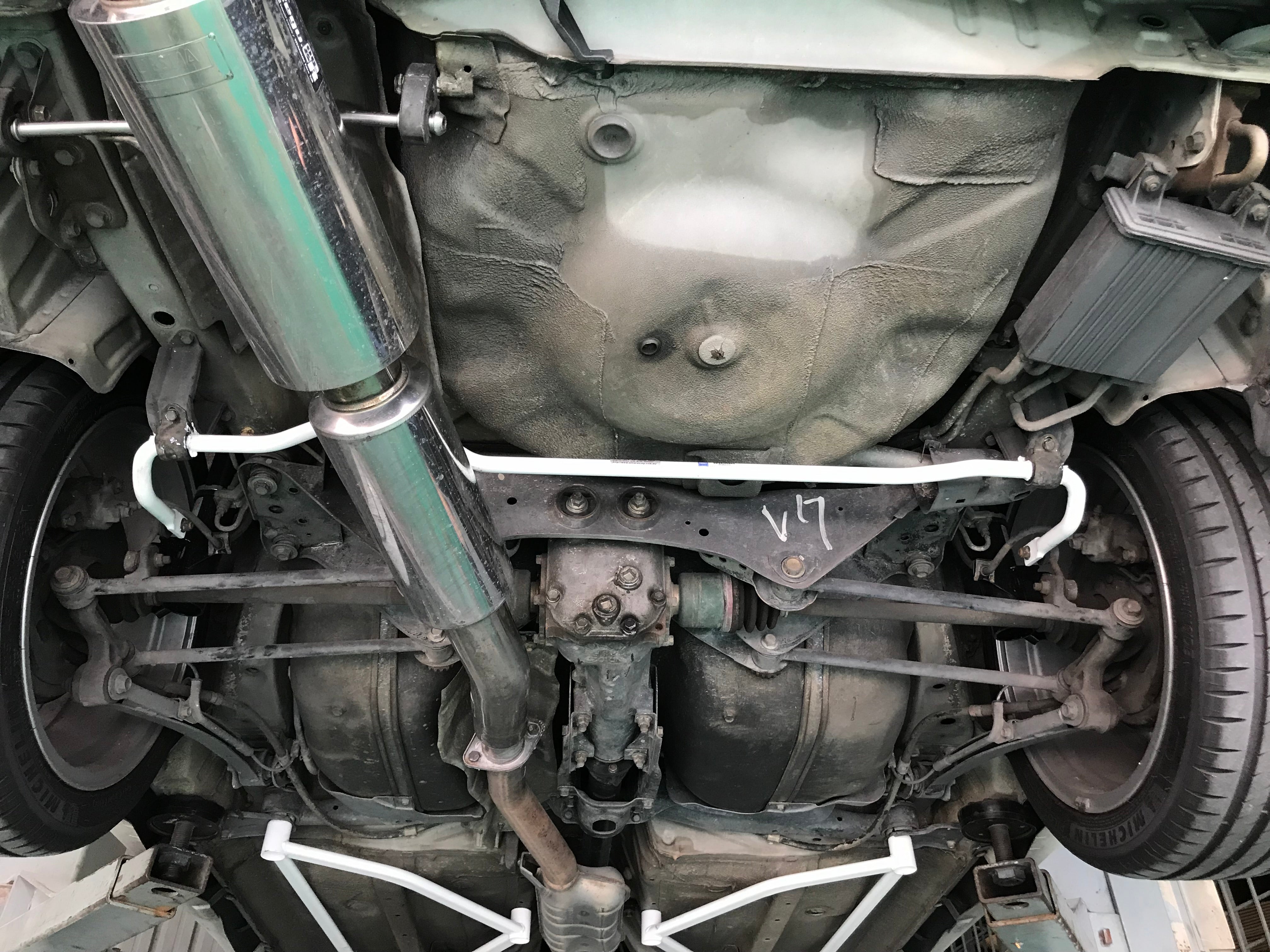 Subaru Forester SG5/SG9 03-08 UltraRacing Rear Sway Bar 20mm