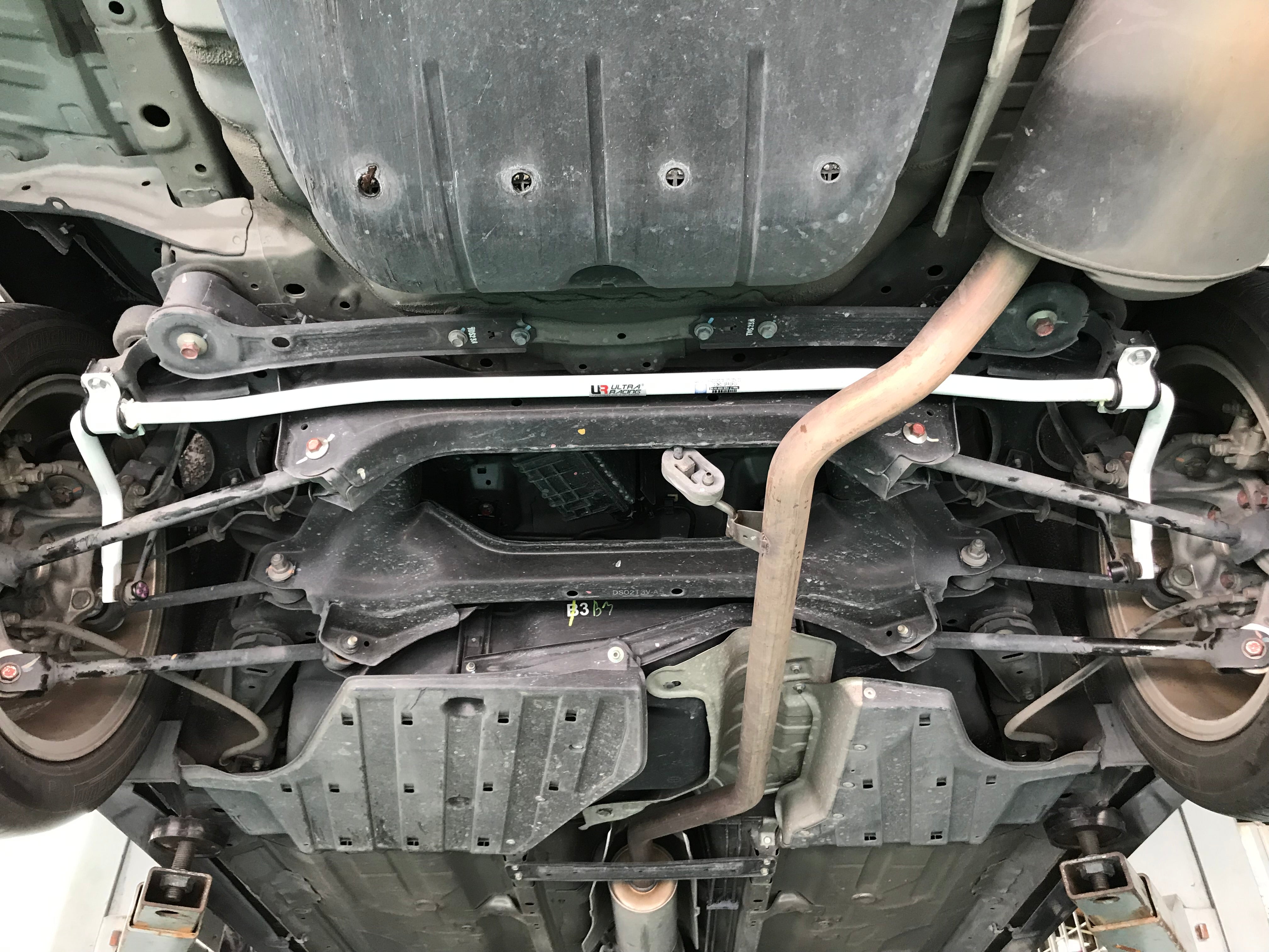 Honda Accord 08-15 4/5D UltraRacing Rear Sway Bar 22mm 297