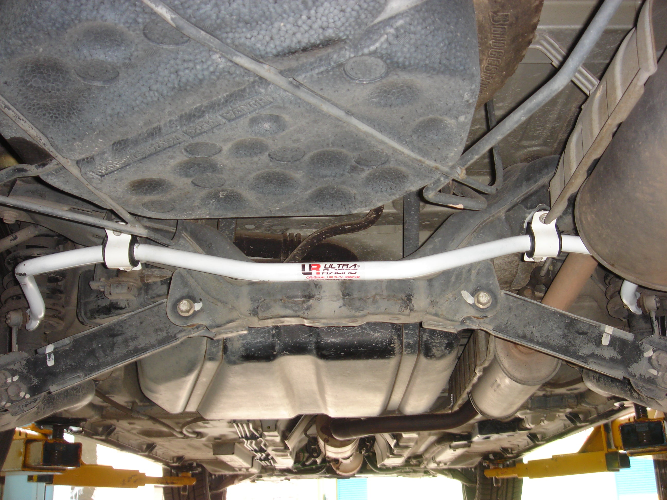 Honda Stream 99-06 UltraRacing Rear Anti-Roll/Sway Bar 23mm