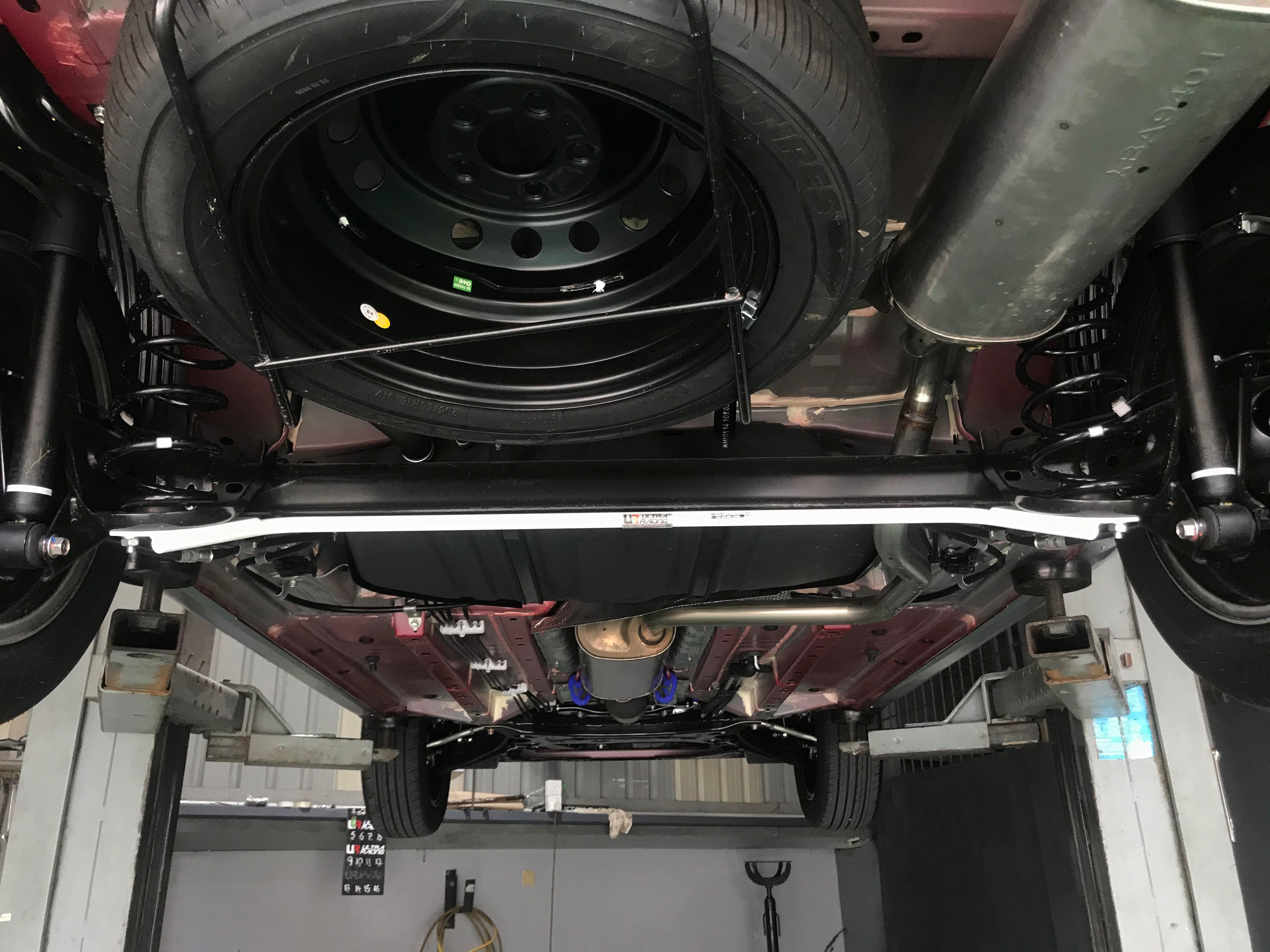 Mitsubishi Xpander (NC) 1.5 2WD 17+ UltraRacing Rear Sway Bar 18mm (631)<BR><BR>Fits the following vehicles:<BR>MITSUBISHI XPANDER (NC) 1.5 2WD 2017-present