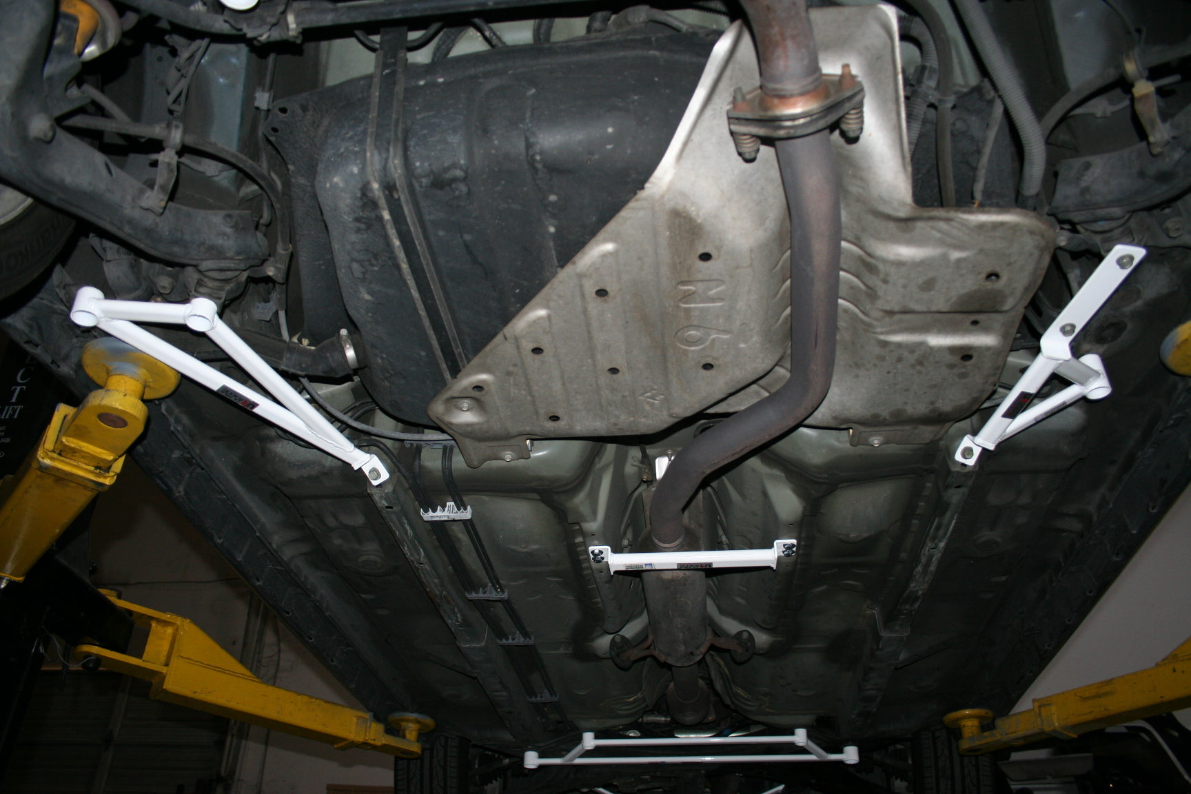 Ultra Racing bar for performance and chassis reinforcement – Torque Lab