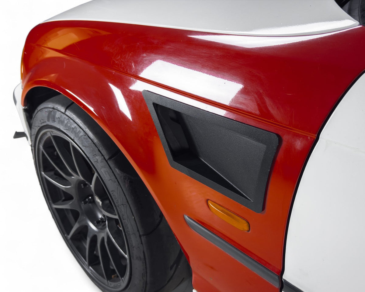 ST Trackparts BMW E46 Fender Vents - product image 1
