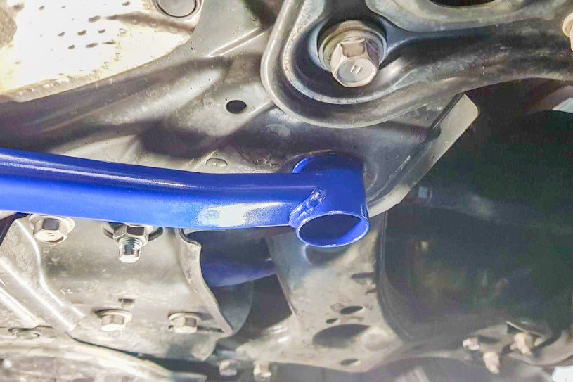 Front Lower Brace Toyota Prius alpha